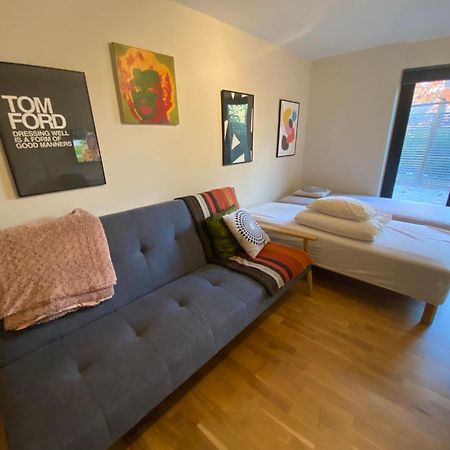 Townhouse On Arlanda Stockholm Metro Line - Easy Checkin Villa Sollentuna Luaran gambar