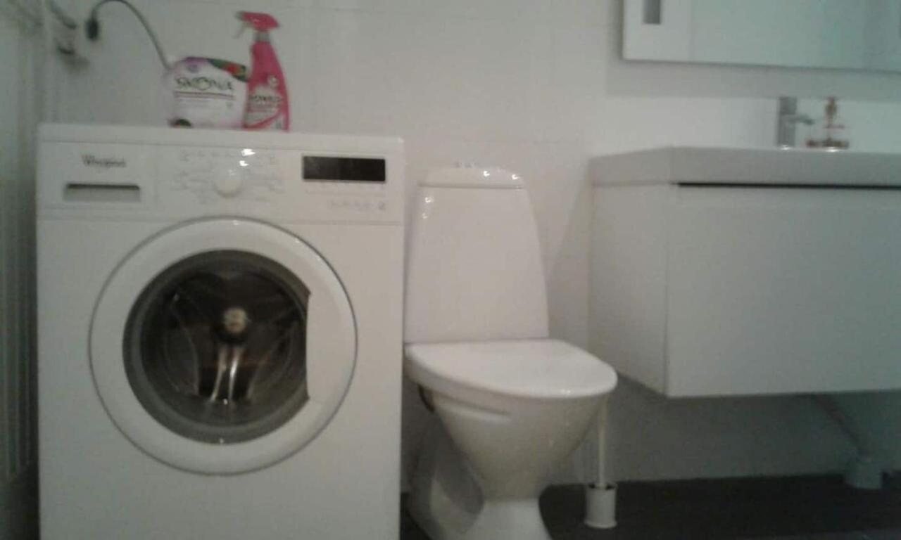 Townhouse On Arlanda Stockholm Metro Line - Easy Checkin Villa Sollentuna Luaran gambar