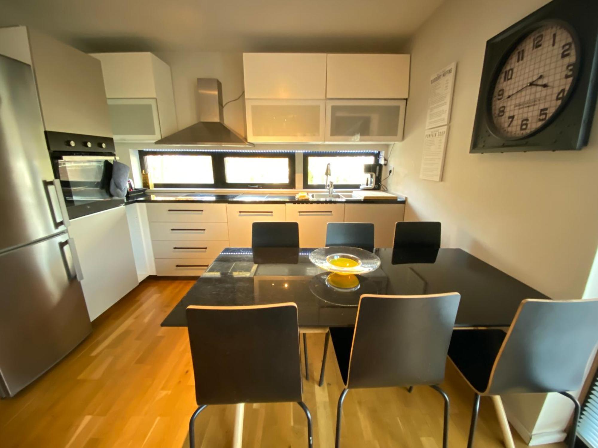 Townhouse On Arlanda Stockholm Metro Line - Easy Checkin Villa Sollentuna Luaran gambar